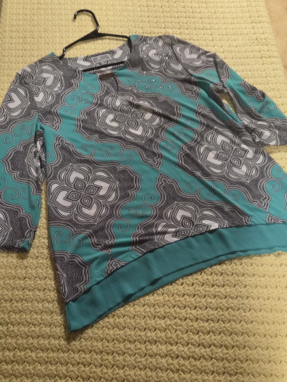 JM Collection Teal and Black Geometric Pullover